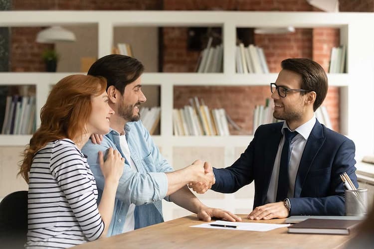 Communication is key when buying a home featured image